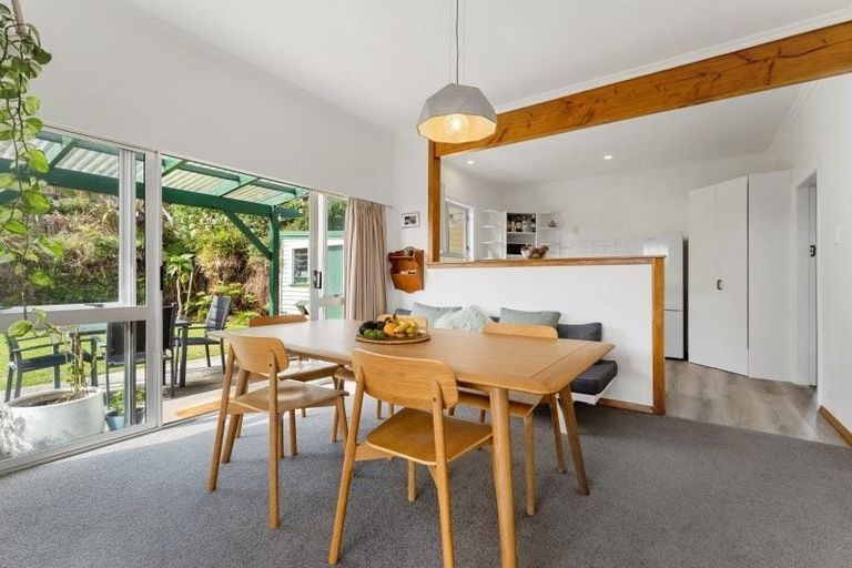 Photo of property in 41 Queens Road, Glen Avon, New Plymouth, 4312