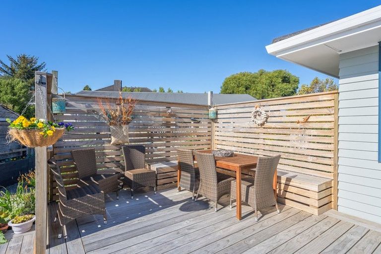 Photo of property in 61 Martin Road, Paraparaumu Beach, Paraparaumu, 5032