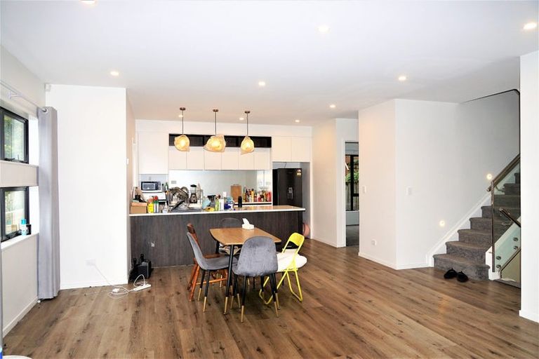 Photo of property in 17c Lavery Place, Sunnynook, Auckland, 0632