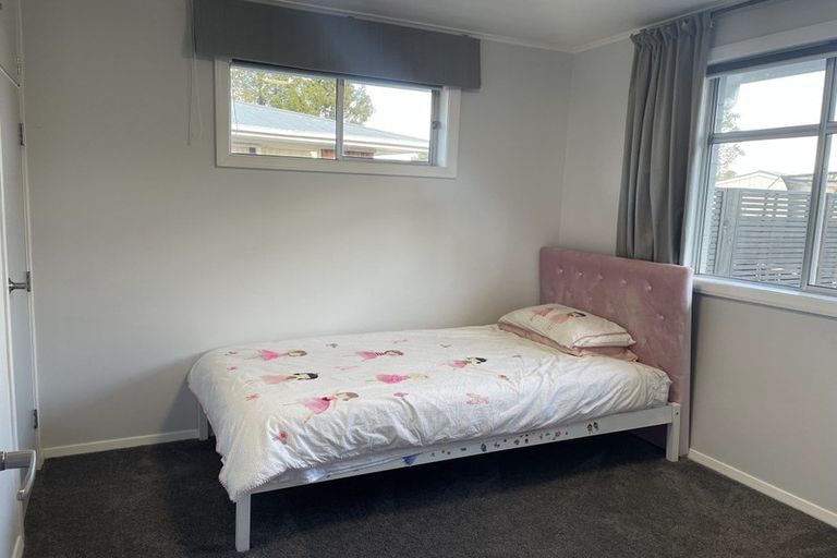 Photo of property in 11 Gerrand Place, Chedworth, Hamilton, 3210