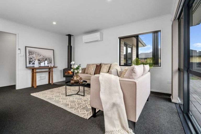 Photo of property in 8 Double Bay Road, Pyes Pa, Tauranga, 3112