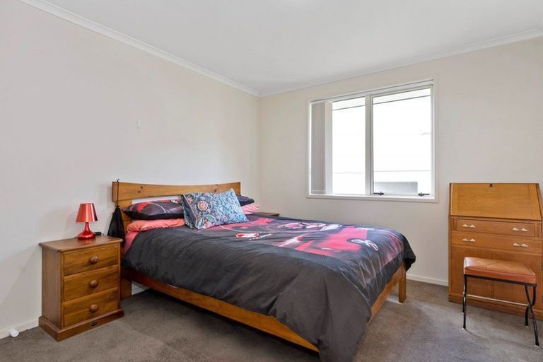 Photo of property in 1 Carex Close, Pyes Pa, Tauranga, 3112