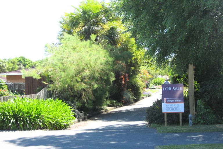 Photo of property in 2/5 Coachman Lane, Opawa, Christchurch, 8023