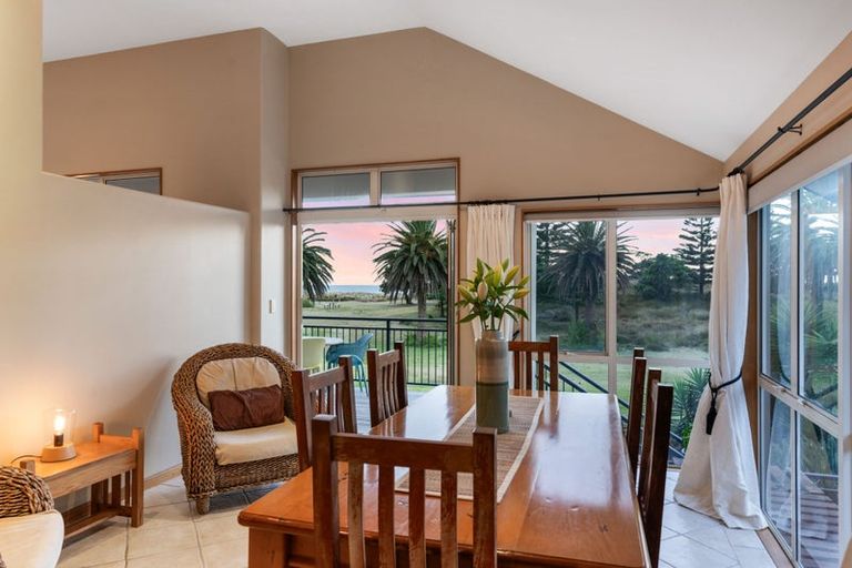 Photo of property in 1173 Papamoa Beach Road, Papamoa Beach, Papamoa, 3118