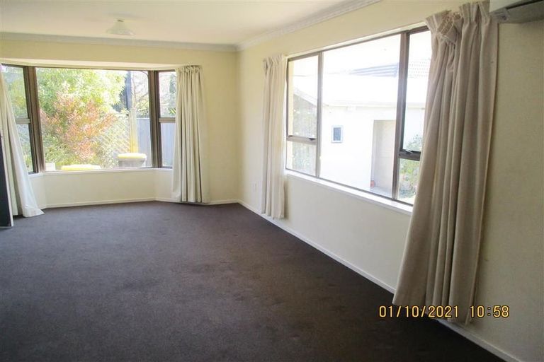 Photo of property in 2/18 Cashmere Road, Cashmere, Christchurch, 8022