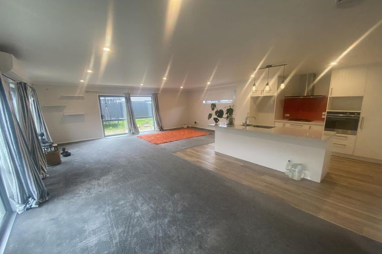 Photo of property in 2 Pattullo Crescent, Wallaceville, Upper Hutt, 5018