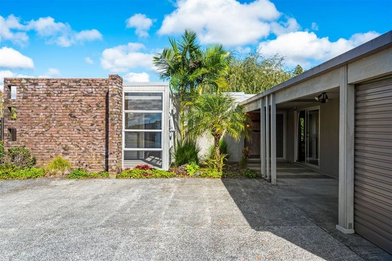 Photo of property in 5 Fairway Drive, Te Kamo, Whangarei, 0112