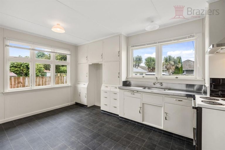 Photo of property in 12 Jennifer Street, Bryndwr, Christchurch, 8053
