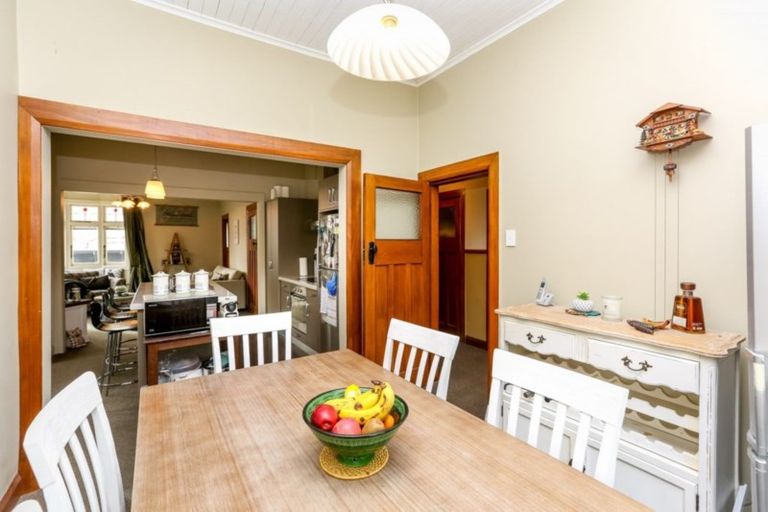 Photo of property in 246 Saint Aubyn Street, New Plymouth, 4310