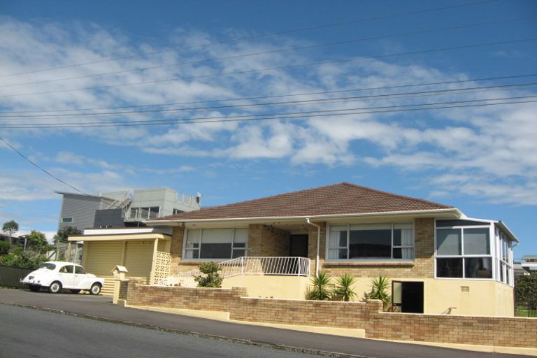 Photo of property in 10 Hobson Street, New Plymouth, 4312