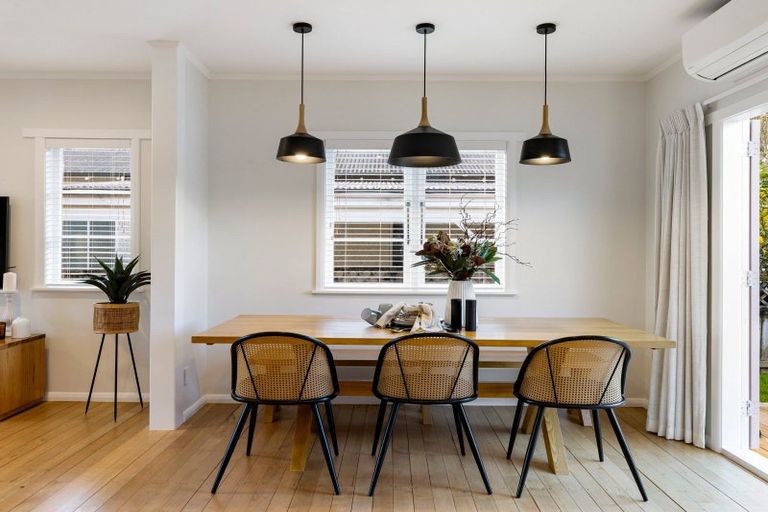 Photo of property in 8 Saint Winifreds Avenue, Hamilton East, Hamilton, 3216