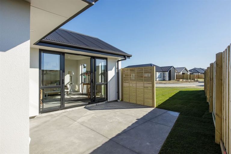 Photo of property in 6 Dalness Crescent, Halswell, Christchurch, 8025