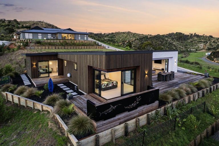 Photo of property in 7 Rihi Paea Rise, Ngunguru, 0173