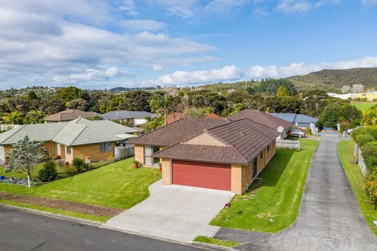 Photo of property in 19 Halyard Loop, Haruru, 0204