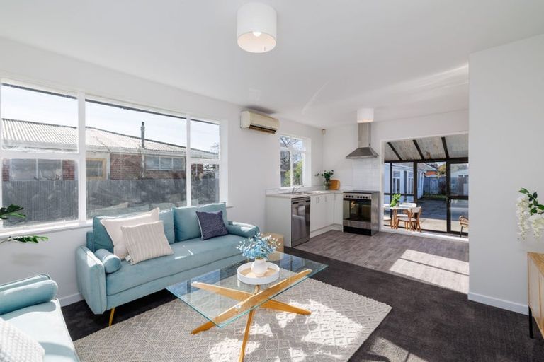 Photo of property in 15 Lyndhurst Crescent, Aranui, Christchurch, 8061