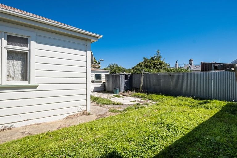 Photo of property in 10 Osmond Street, South Dunedin, Dunedin, 9012