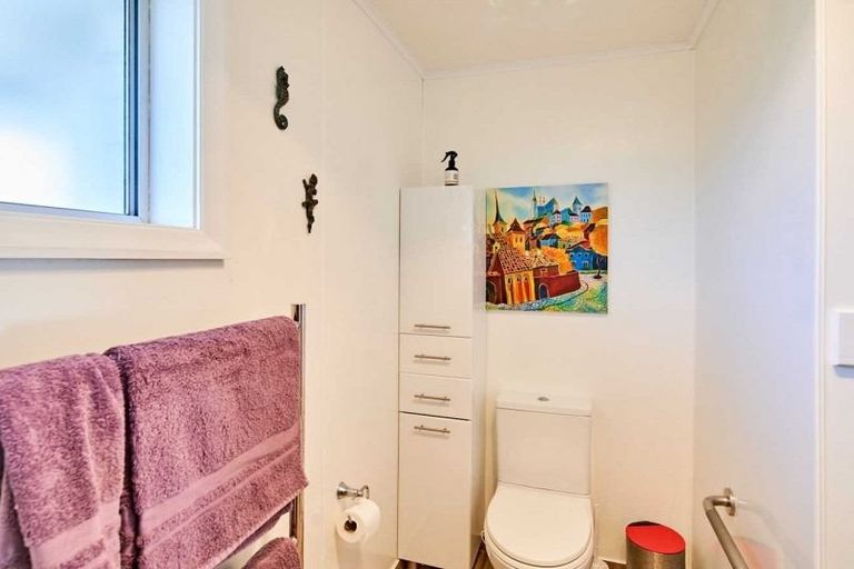 Photo of property in 1/24 Merton Street, Trentham, Upper Hutt, 5018