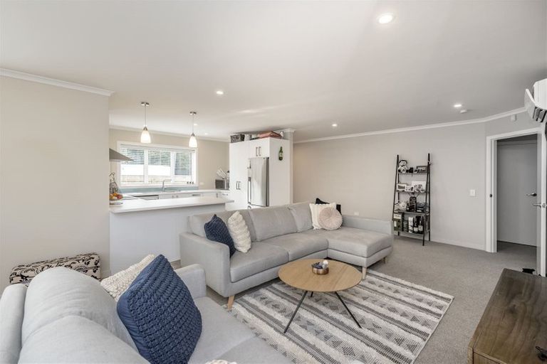 Photo of property in 55a Kings Drive, Levin, 5510