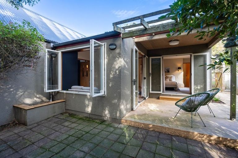 Photo of property in 109 Cliffs Road, Saint Clair, Dunedin, 9012