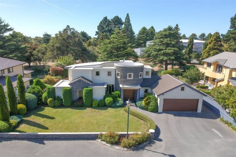Photo of property in 6 Hogarth Lane, Burnside, Christchurch, 8053