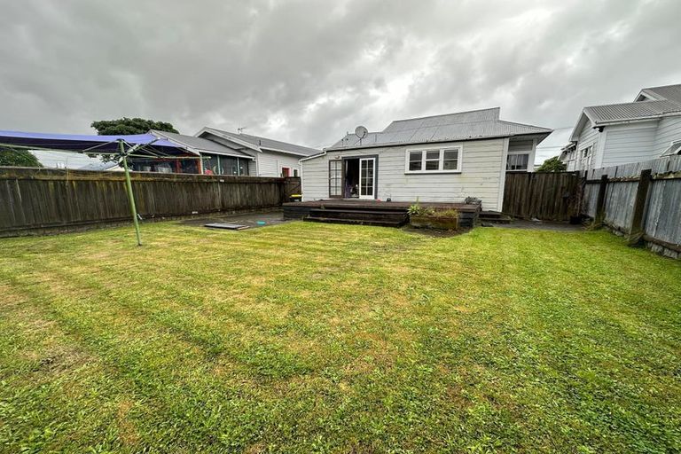 Photo of property in 19 Elizabeth Street, Petone, Lower Hutt, 5012