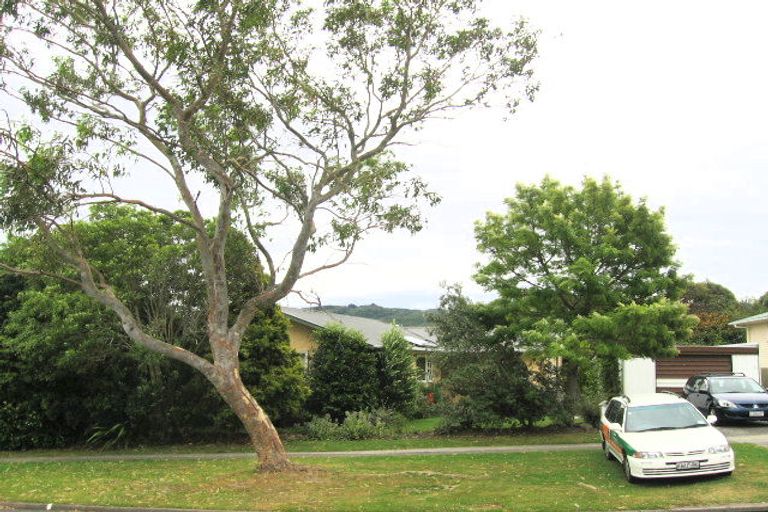 Photo of property in 97 Norana Road, Timberlea, Upper Hutt, 5018