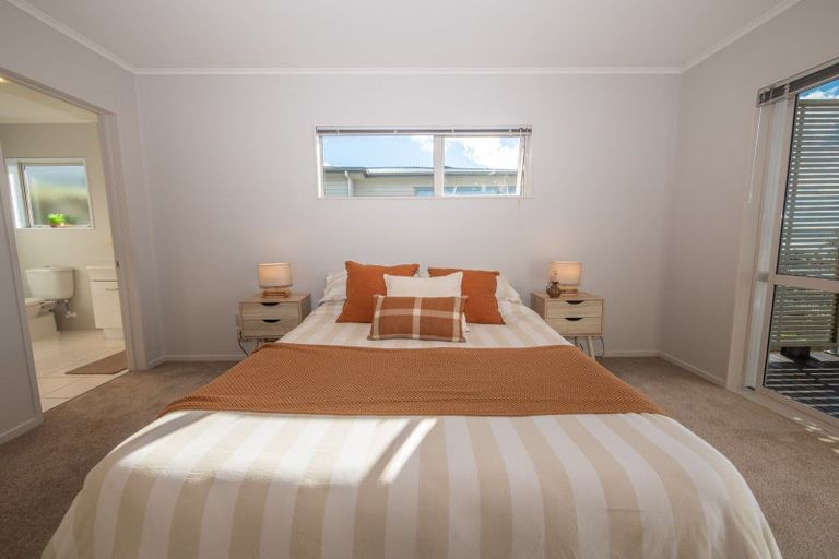 Photo of property in 11 Christine Drive, Coopers Beach, 0420