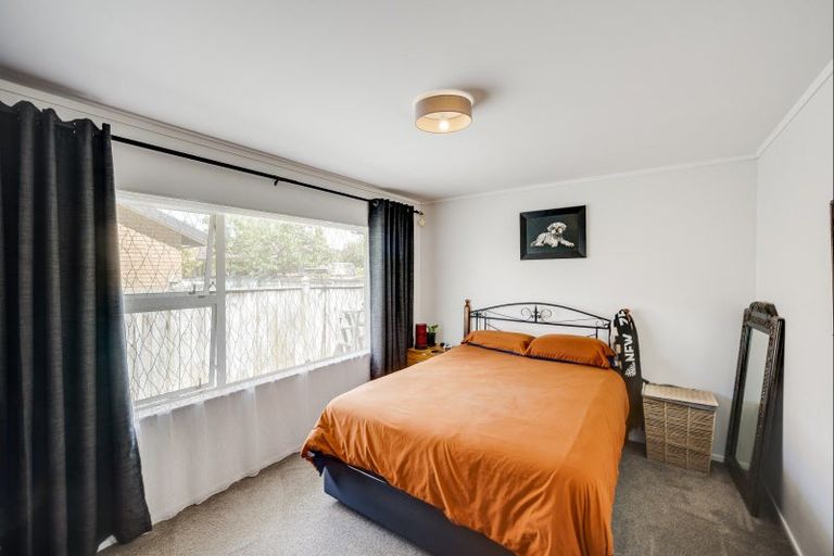 Photo of property in 2 Fern Grove, Taradale, Napier, 4112