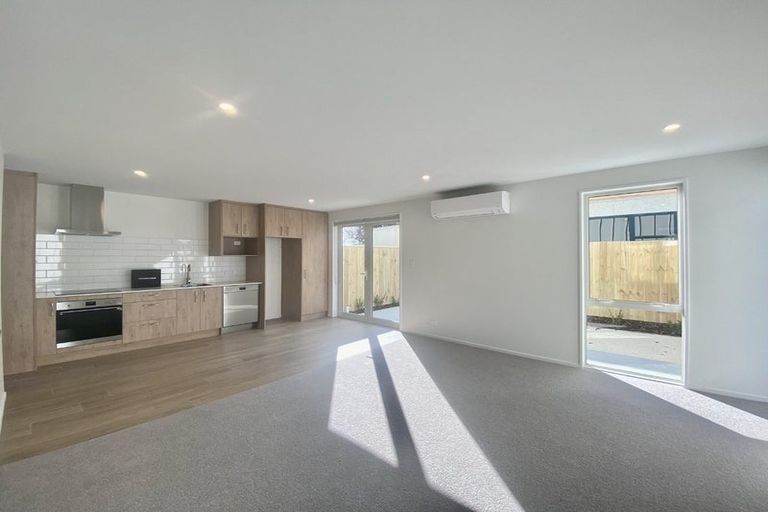 Photo of property in 2/87 Barbour Street, Waltham, Christchurch, 8011