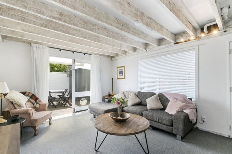 Photo of property in 5/118 Randwick Road, Moera, Lower Hutt, 5010