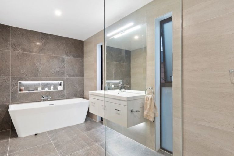 Photo of property in 33 Coast Boulevard, Papamoa Beach, Papamoa, 3118