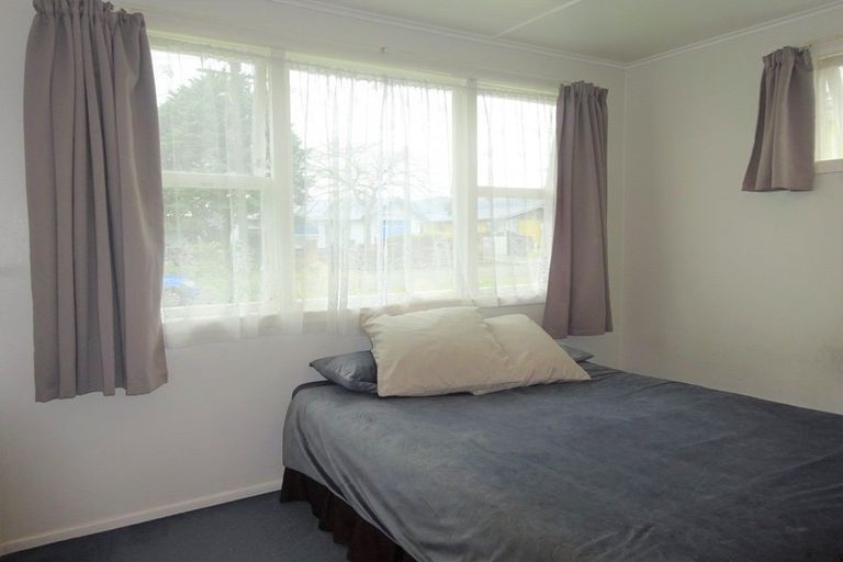 Photo of property in 6 Bovis Street, Shannon, 4821