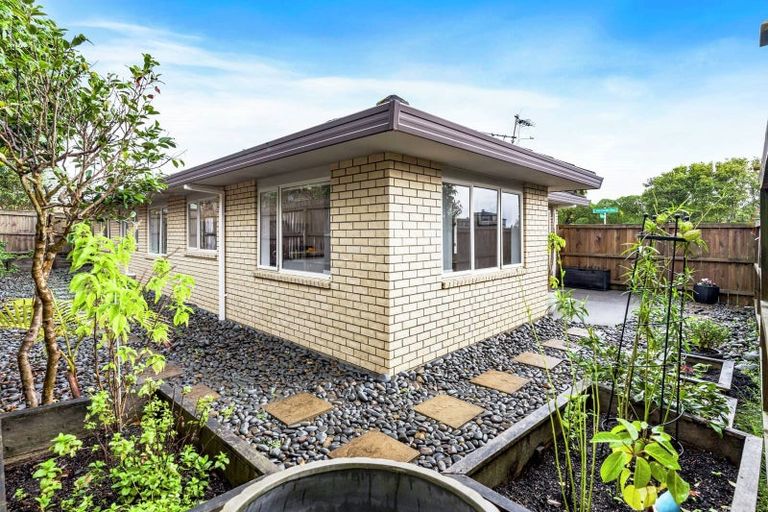 Photo of property in 18 Brittas Place, East Tamaki, Auckland, 2016
