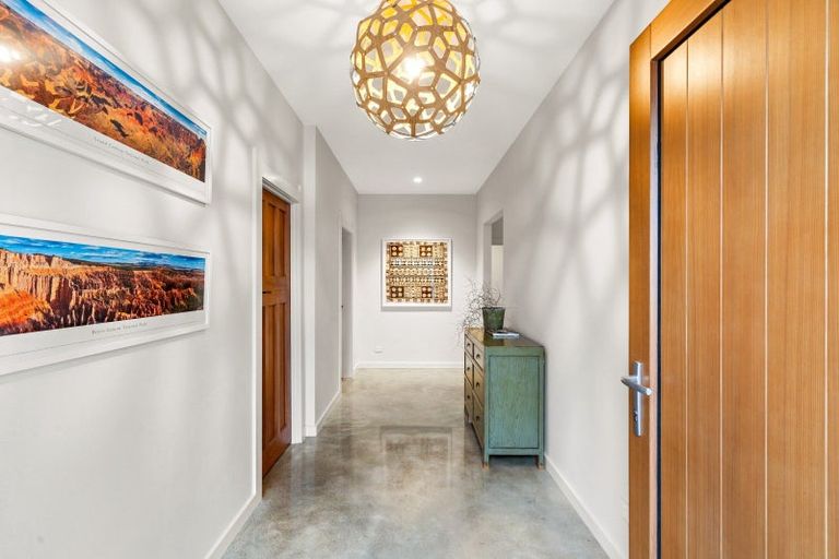 Photo of property in 2 Rich Rise, Havelock North, 4130