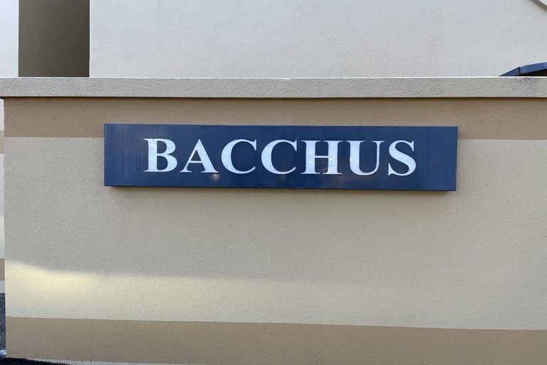 Photo of property in 2c/7-11 Bute Road, Browns Bay, Auckland, 0630