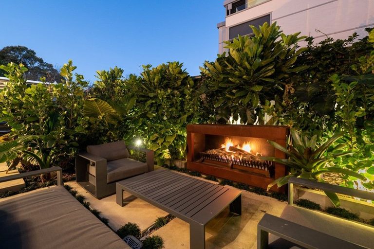 Photo of property in 8b Oceanbeach Road, Mount Maunganui, 3116