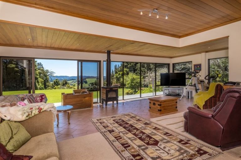 Photo of property in 16 Otaere Road, Okaihau, 0475