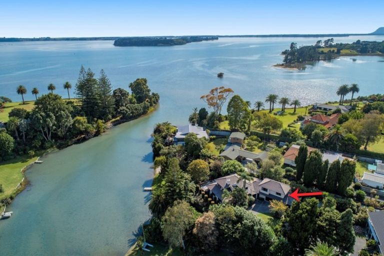 Photo of property in 32 Wallace Road, Hobsonville, Auckland, 0616