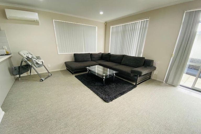 Photo of property in 94 Flat Bush School Road, Flat Bush, Auckland, 2019