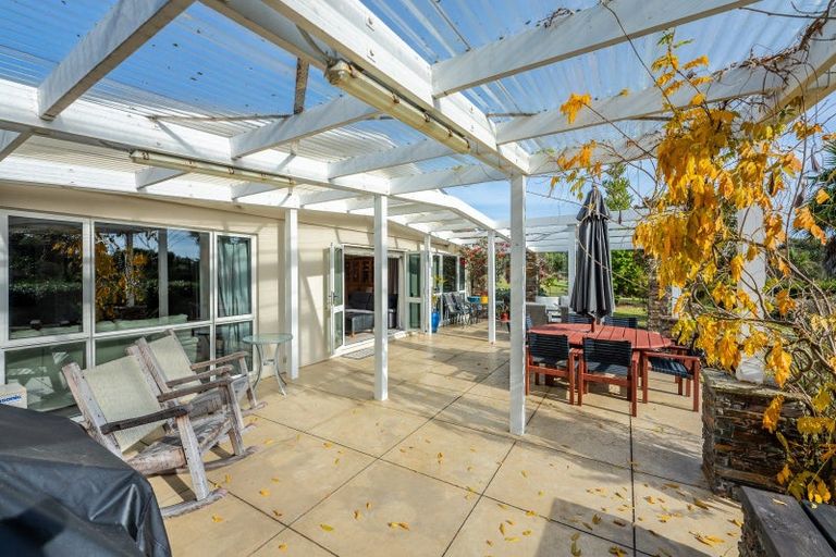 Photo of property in 19 Waitaheke Road, Te Horo, Otaki, 5581