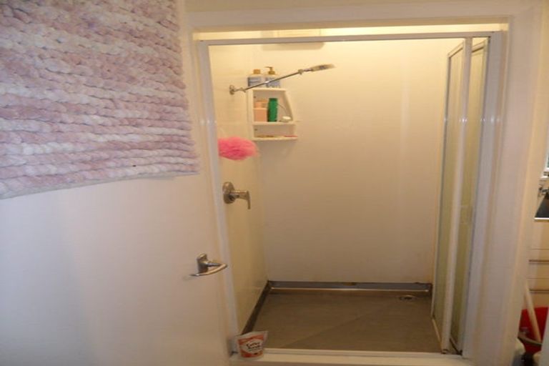 Photo of property in 1/144 Nicholson Road, Khandallah, Wellington, 6035