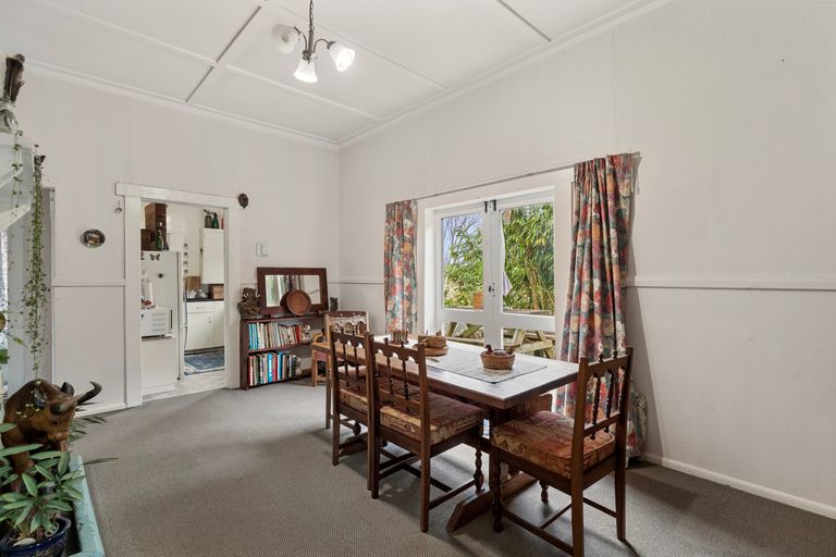 Photo of property in 194 Great South Road, Huntly, 3700