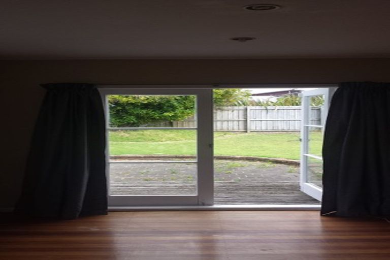 Photo of property in 803 Te Atatu Road, Te Atatu Peninsula, Auckland, 0610