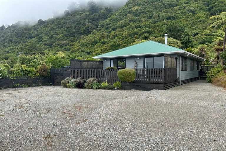 Photo of property in 26 Torea Street, Granity, 7823