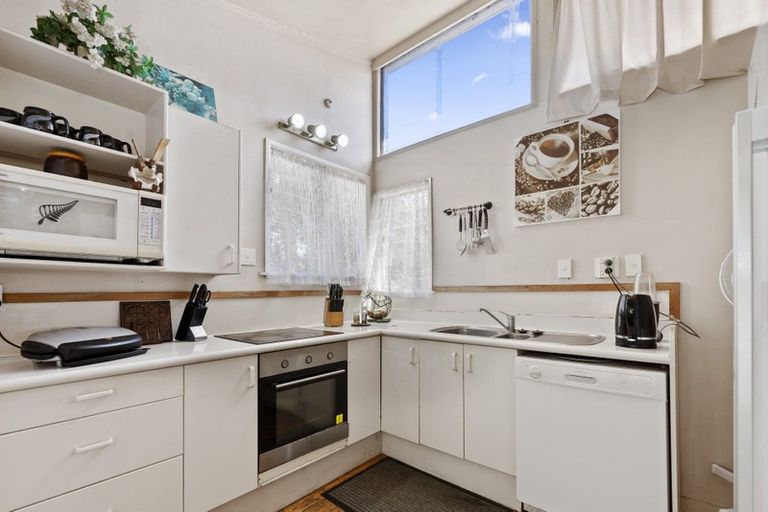 Photo of property in 24 Pedlar Street, Mangakakahi, Rotorua, 3015