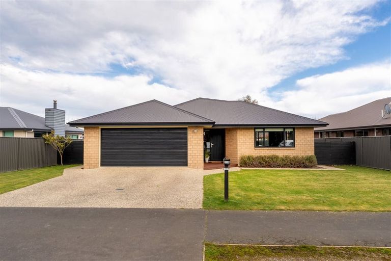 Photo of property in 199 Wingatui Road, Mosgiel, 9024