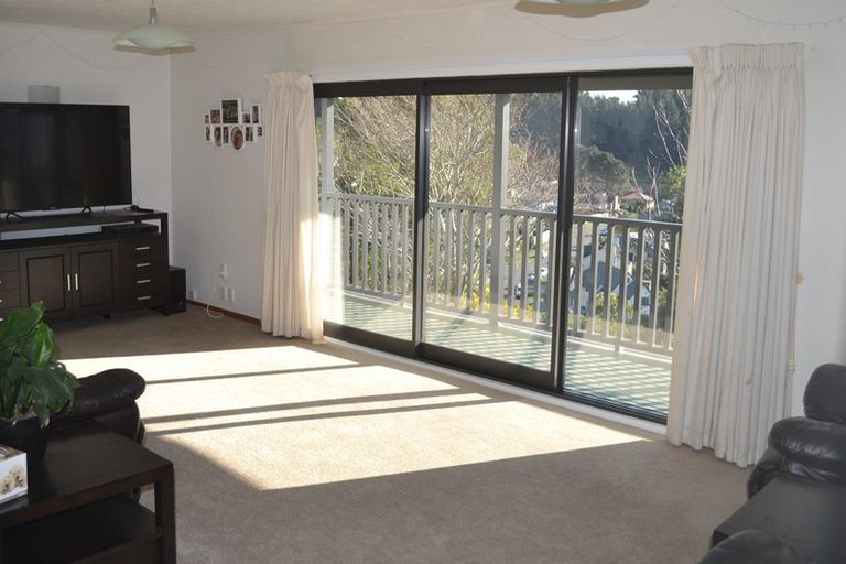 Photo of property in 16 Anaheim Place, Churton Park, Wellington, 6037