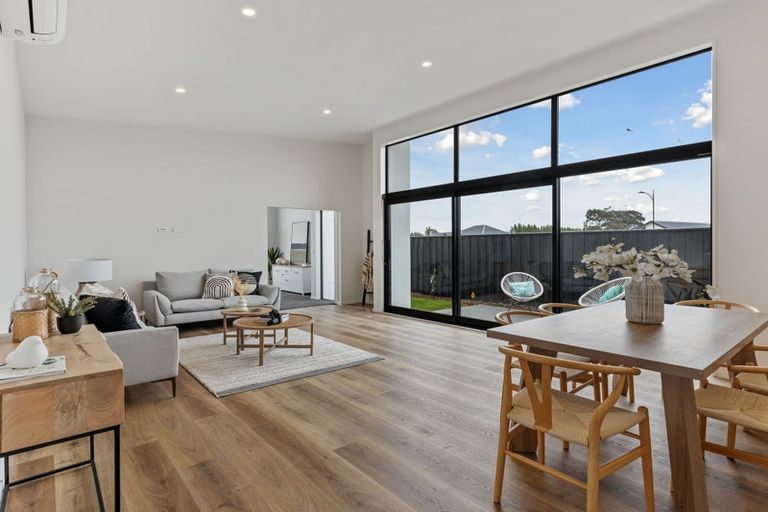 Photo of property in 10 Burkett Street, Marshland, Christchurch, 8051