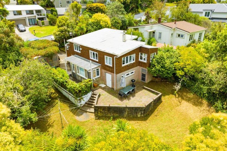 Photo of property in 12 Korotaha Terrace, Rothesay Bay, Auckland, 0630