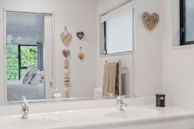 Photo of property in 13 Horopito Road, Waikanae, 5036